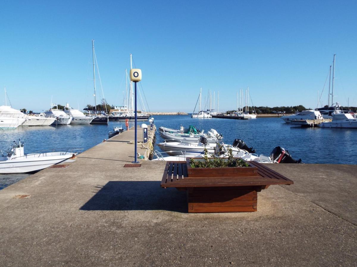 Villetta Con Giardino A Budoni Kültér fotó